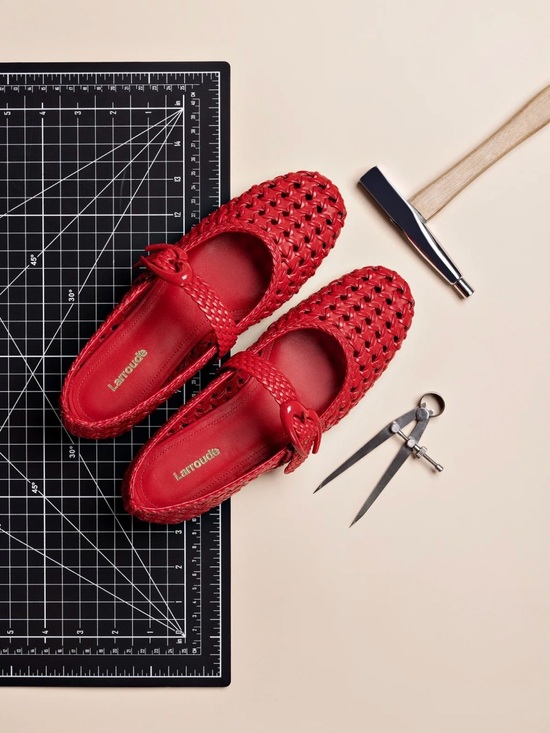 Larroude Shoes - Larroudé Verona New Macrame In Scarlet Leather Size 8.5 US